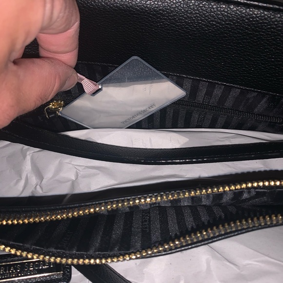 Victoria’s Secret large purse Snake skin print - Picture 13 of 15